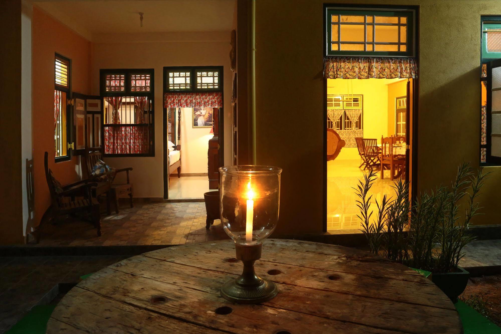 Villa Ceylon Negombo Buitenkant foto