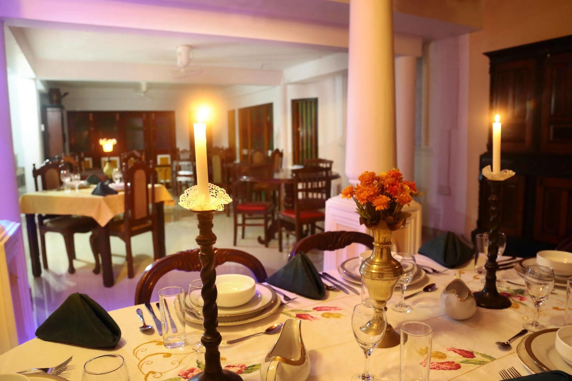 Villa Ceylon Negombo Buitenkant foto